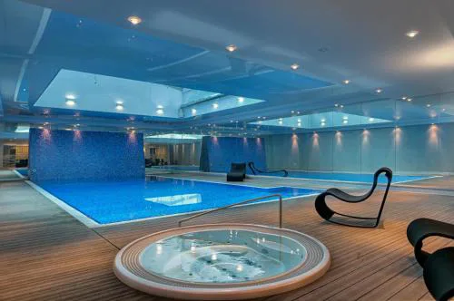 Waterlane SPA Pool & Gym Apartments