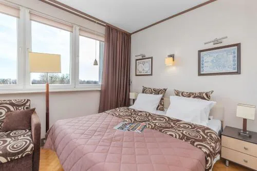 Comfortable Studio with Balcony located 600 m from the Beach by Noclegi Renters