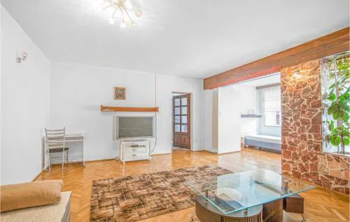 2 Bedroom Nice Apartment In Gdynia