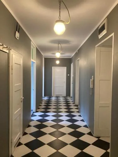 Dwuosobowy pokój w mieszkaniu czteropokojowym w centrum Gdyni.