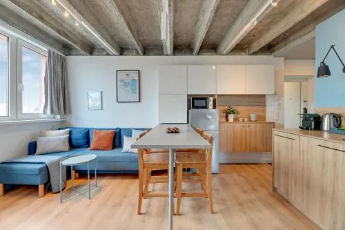 Gdynia z widokiem na morze by Downtown Apartments