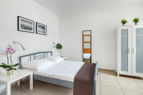 Sleepy3city Apartments Abrahama 16