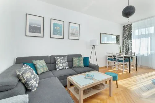 Stylowy Apartament w Centrum Gdyni i Blisko Plaży by Noclegi Renters