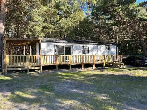 Glamping Hel - nowa lokalizacja - kemping Camp Hel - z prywatnym jacuzzi