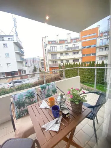 Wave and Sun Apartment