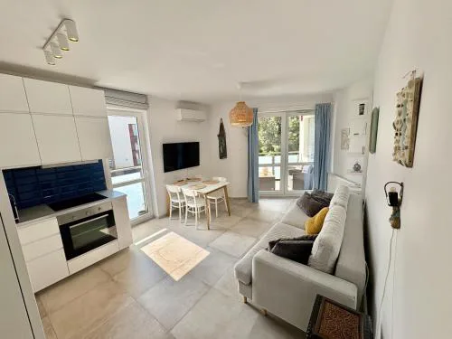 Apartament Morze Sztuki III, Jantar