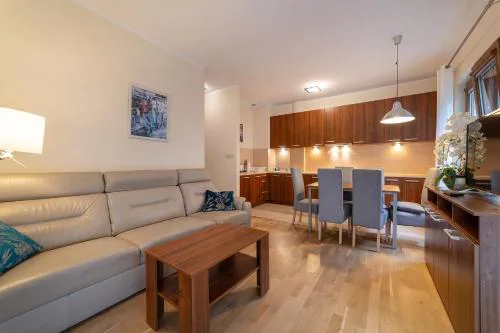 Apartament 4 Pory Roku basen sauna 200m plaża