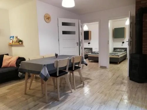 Domek nad jeziorem 7