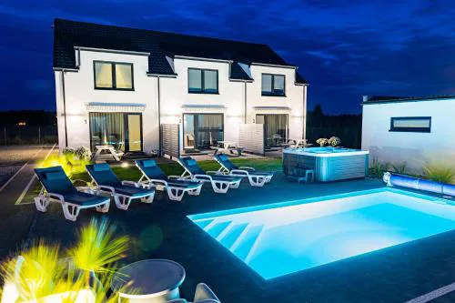 Cichy Domek Karwia - Apartamenty - Basen, Jacuzzi, Sauna