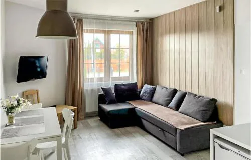 Gorgeous Apartment In Karwia