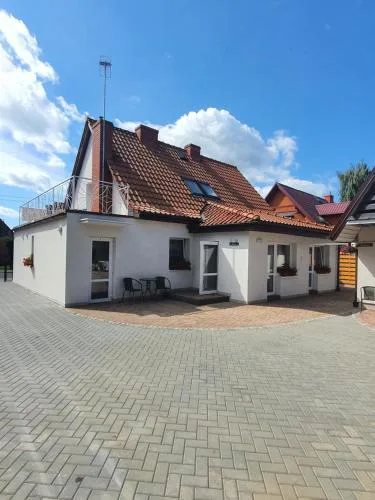 SiodemkaCamp Maja