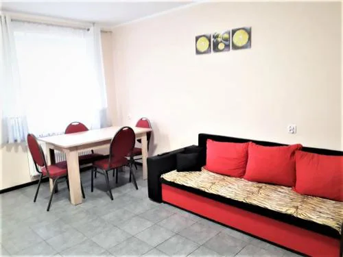OW Wilk - pokoje i domki z aneksami kuchennymi, parking, plac zabaw