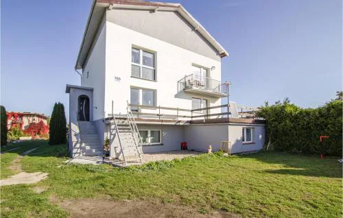 Gorgeous Apartment In Lubiatowo