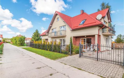 Cozy Apartment In Rowy With Kitchen