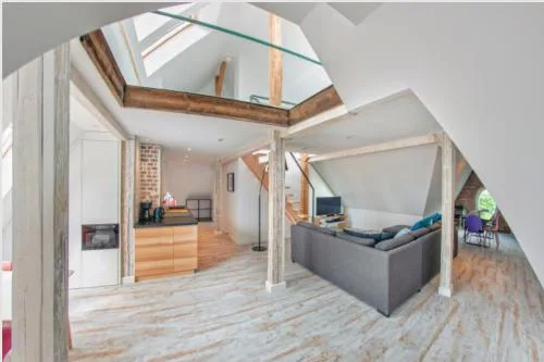 Amazing BIG LOFT with Seaview 800m to beach