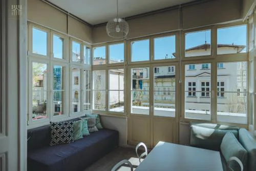Art Nouveau Weranda