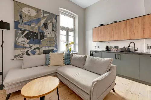 Azzuro Living - Cozy Two Bedroom Spot by the Beach & Town by Lion Apartments Sopot