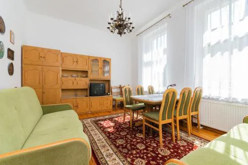 Sopocki Kredensik by Grand Apartments