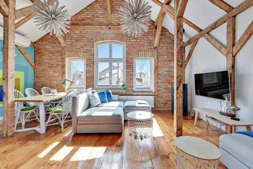 Sopot Cosy Attic - Klimatyczny apartament na poddaszu z parkingiem by Lion Apartments