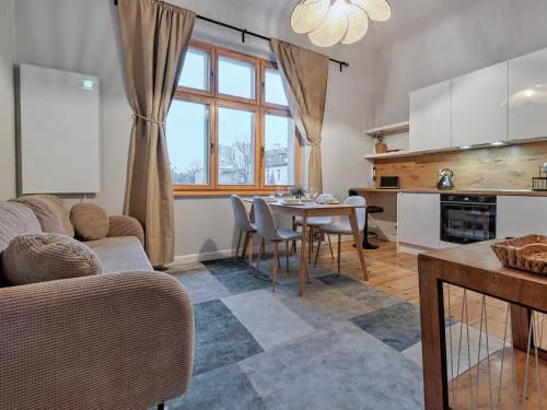 Studio City - ACCO RENT