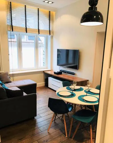 Victus Stylish Apartment in the City Center in Sopot by Noclegi Renters
