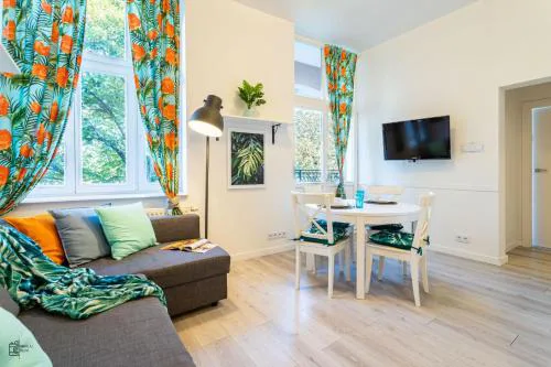 Victus Functional Apartments with 2 Bedrooms in the City Center by Noclegi Renters