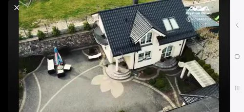 Perfect House