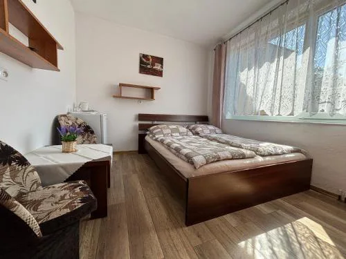 Pokoje gościnne Floks