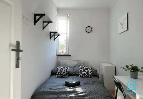 August Room - Peaceful Retreat, 10 Minutes to Gdańsk Old Town & Seaside