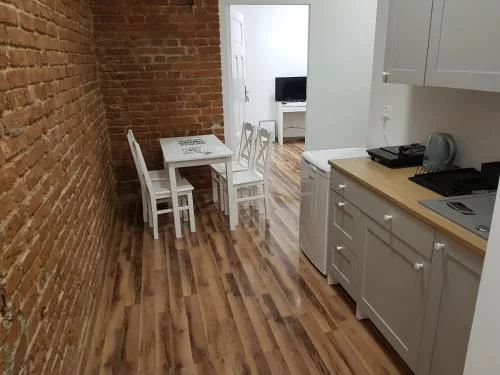 Apartament nr 15 - 2 pokoje z 2 łazienkami Centrum Parking gratis!
