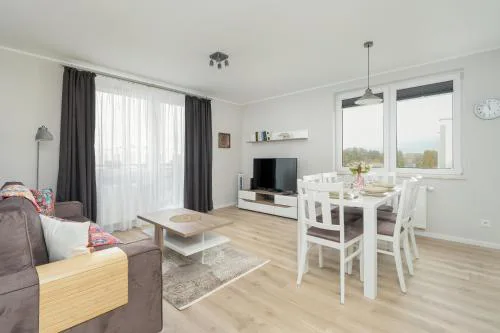 Apartment with 2 Bedrooms and FREE GARAGE Poznań by Noclegi Renters