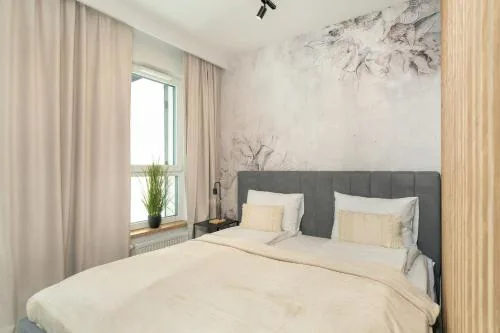 Cozy Studio with Parking in Poznań by Noclegi Renters