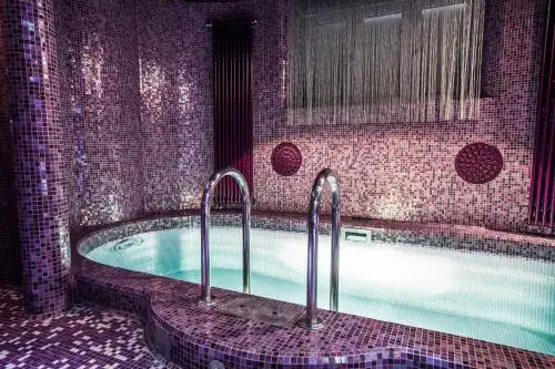 Diamond Premium Pool & Sauna Luxury Private Residence