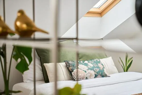 Flowers Apartment by Kramm -Apartament w Centrum Poznania