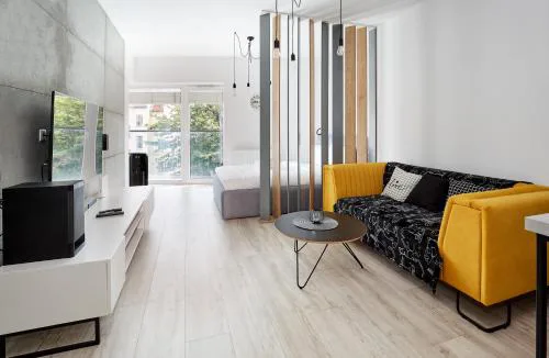 Old Town Chic Studio by BookingHost