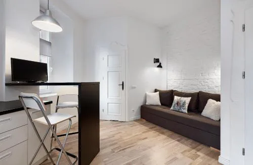 Old Town Cosy Studio by BookingHost