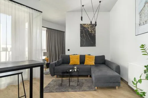 Rodzinne Studio dla 5 osób Poznań Klimatyzacja by Noclegi Renters