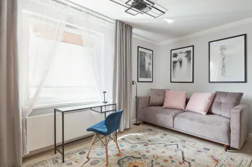 Rynek Jeżycki Apartment by BookingHost
