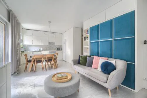 Warta River Comfort Apartment by BookingHost