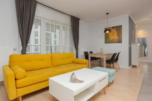 Active City Apartments Warsaw by Noclegi Renters