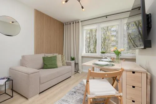 Aleja Jana Pawła II Studio Warsaw by Noclegi Renters