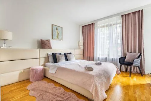 Apartament Leszczyńska, Powiśle