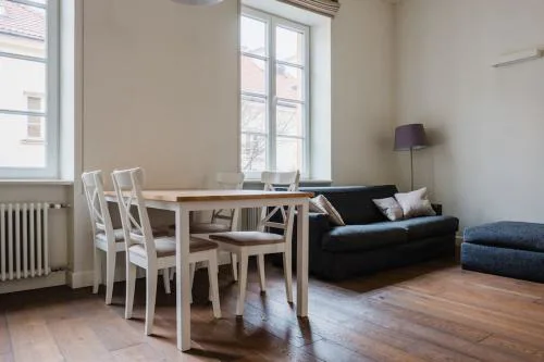 Apartament Miodowa