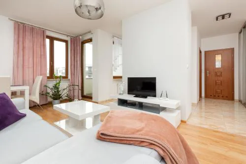 Apartament Na Woli Sowińskiego by Noclegi Renters