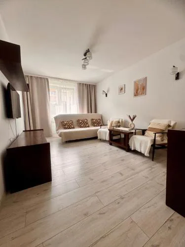Apartment Mona Warsaw przy stacji metra