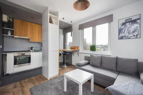 Arte Praga Koneser Apartment by BookingHost