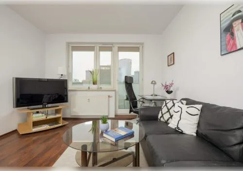 Beautiful City Apartment by Noclegi Renters