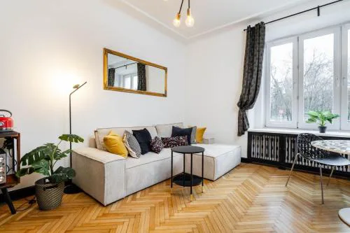 Bergamot Apartment City Center