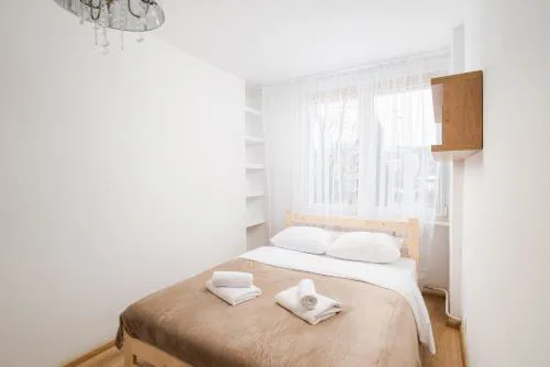 Bielany Homely Apartment by BookingHost