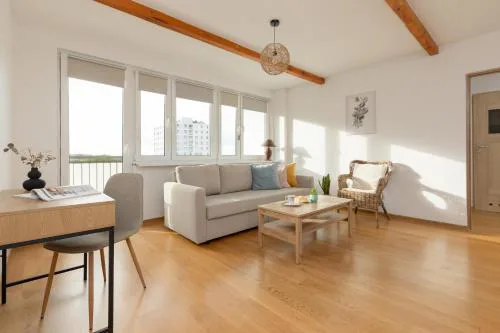 Bright Apartment Bogusławskiego Perfect for Remote Work by Noclegi Renters